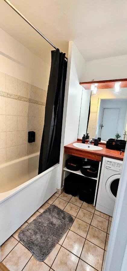 L'Evasion, Cergy, Downtown, 6 Pers, 2 Min Rer A, 2 Places De Parking Privatives, Netflix Et Beinsports Apartment Exterior photo
